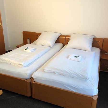 Hotel Mivano Lehrte Extérieur photo