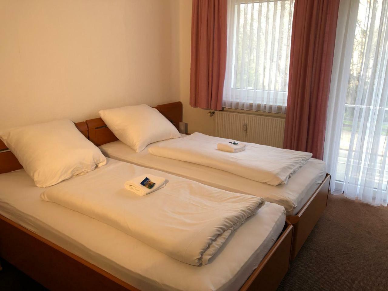 Hotel Mivano Lehrte Extérieur photo